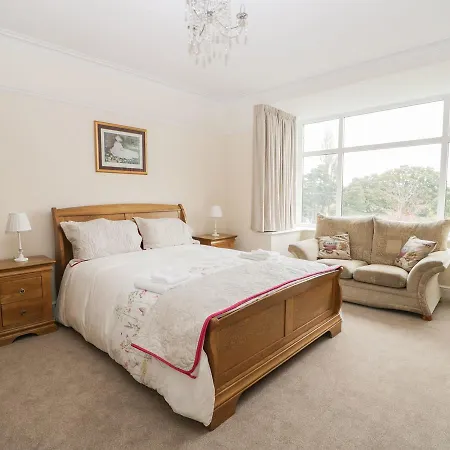 Holiday home Brook *